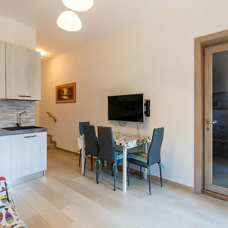 Apartamento Maison Silvia By Interhome